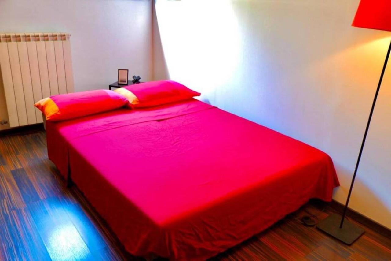 Lovely Apartment Navigli Milaan Buitenkant foto