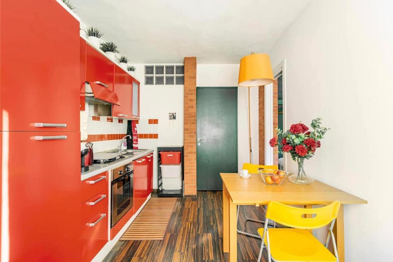 Lovely Apartment Navigli Milaan Buitenkant foto