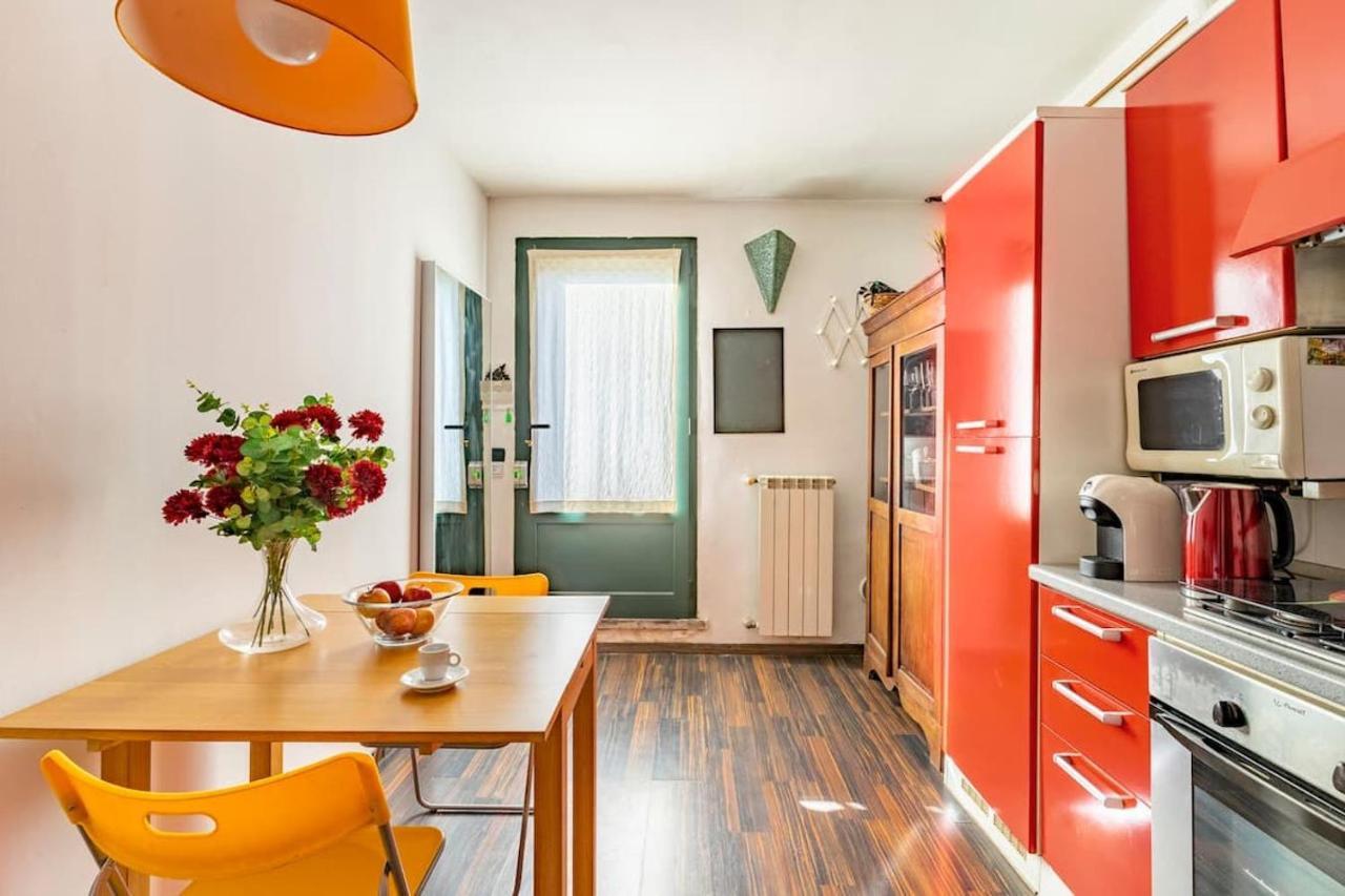 Lovely Apartment Navigli Milaan Buitenkant foto
