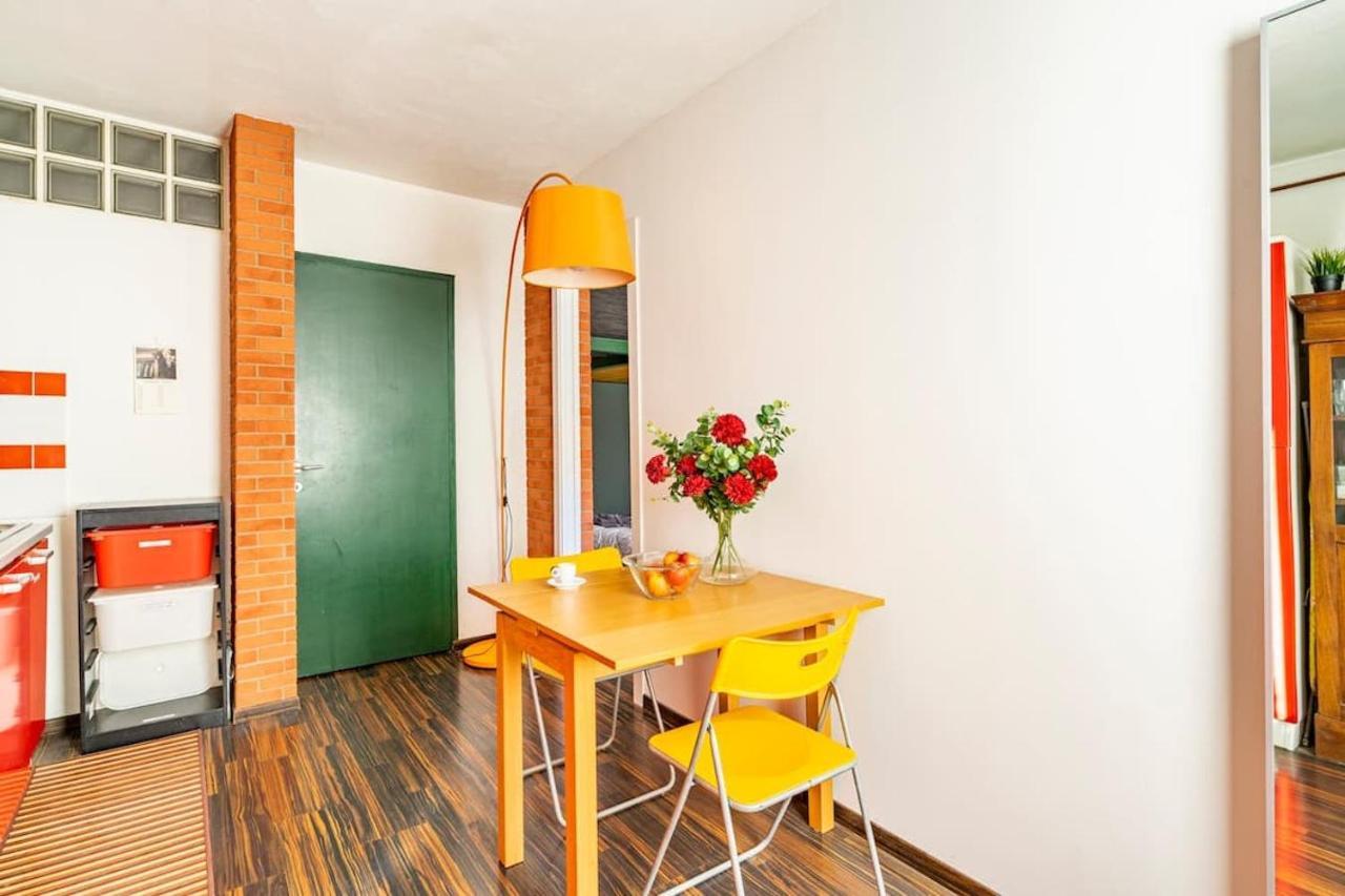 Lovely Apartment Navigli Milaan Buitenkant foto
